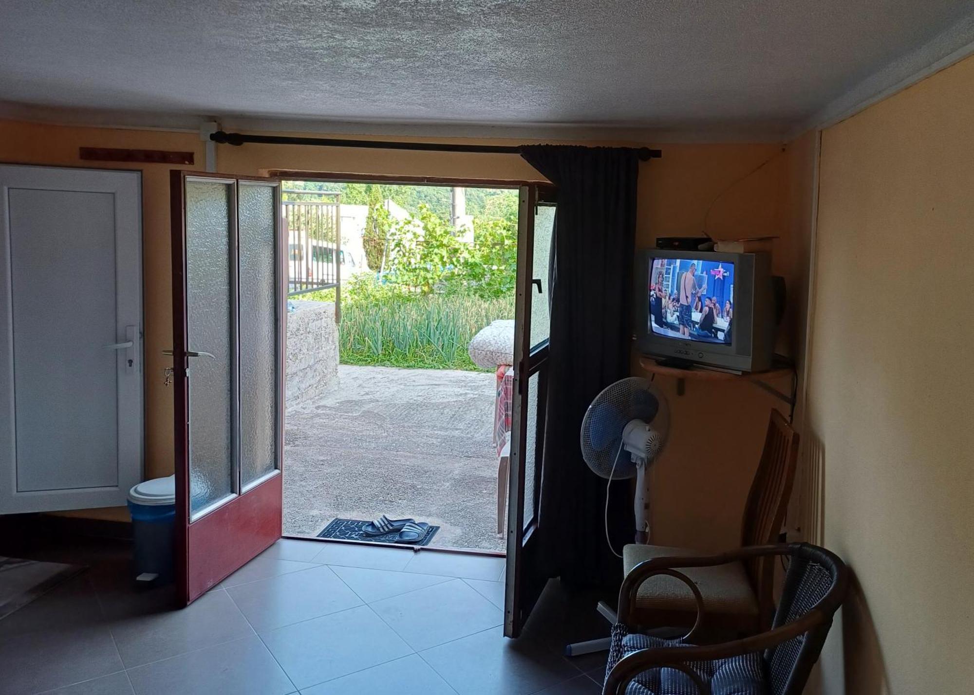 Apartman Pavle Virpazar Luaran gambar